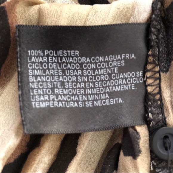 East 5th   animal print top 2X.   Ruffle V Neck - Picture 5 of 5